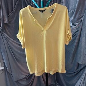 Banana Republic butter yellow soft sweater top